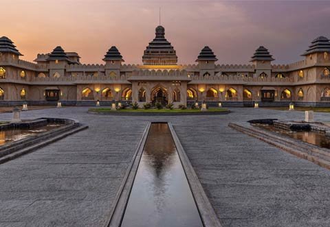 Dynasties & Temples: Deccan Heritage Circuit